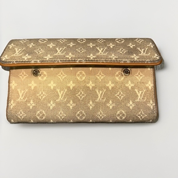 Vintage Louis Vuitton Min Lin Wallet - Picture 4 of 11